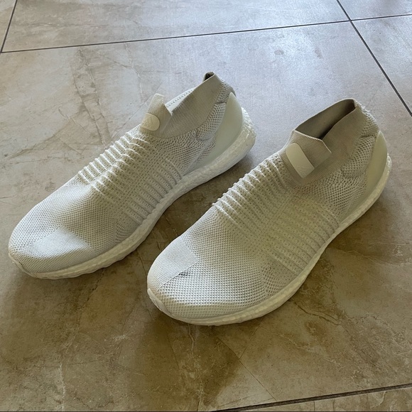 Adidas Ultra Boost Laceless - Picture 1 of 5